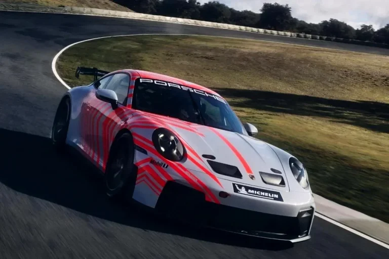Porsche презентував трекове купе 911 Challenge на базі дорожнього GT3